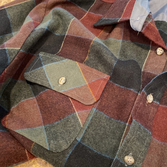 Northwest Territory Acrylic Plaid Button Up Shirt Large - Picture 12 of 17